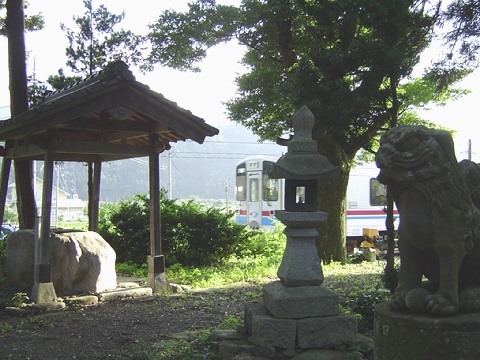 : D:\homepage쐬֌W\NEW\train\tphoto\wakatetsu_jinnja.jpg